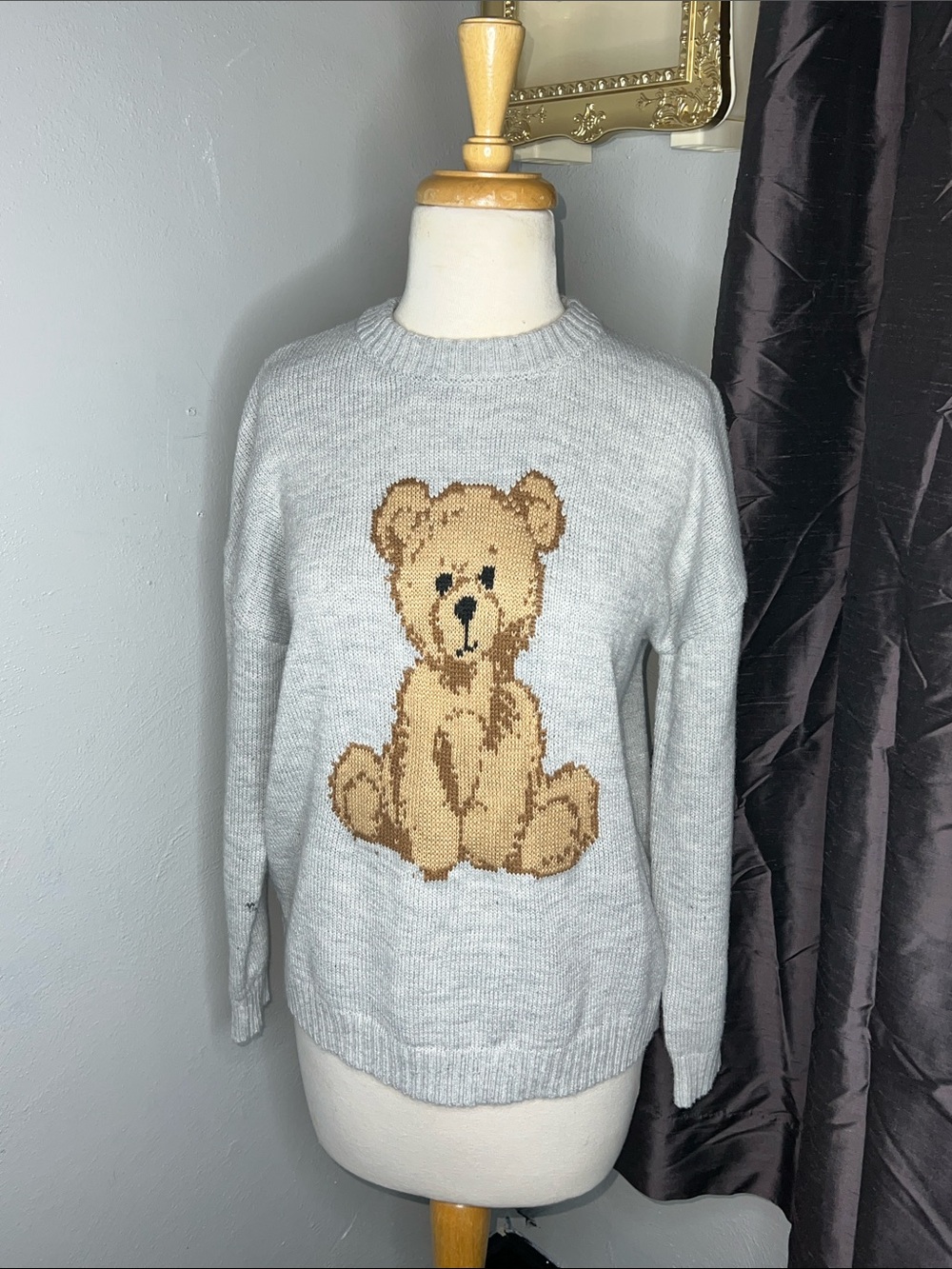 Aeropostale Gray Teddy Bear Knit Sweater - Women's Cozy Crewneck